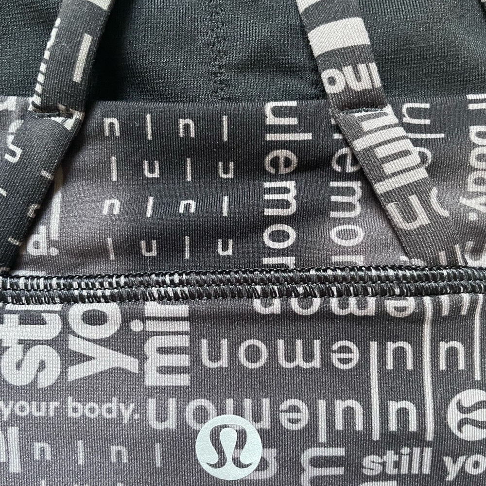 Lululemon Graphic Energy High Neck sports bra - Picture 3 of 3